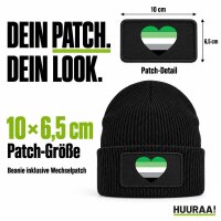 Beanie mit Patch Aromantische Pride Flagge LGBTQ Herz Black