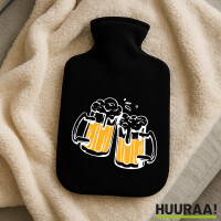 Wärmflasche Bierkrüge anstoßen...