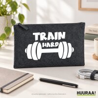 Kulturbeutel Train hard Hantel 1 Liter Charcoal