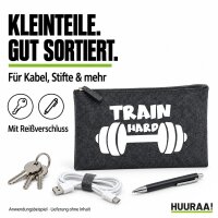 Kulturbeutel Train hard Hantel 1 Liter Charcoal